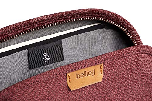 Bellroy Classic Pouch, Everyday kit, Leather and Woven Fabric (pens, Cables, Cosmetics, Personal Items) - color: Red Earth