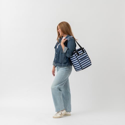 SCOUT Pleasure Chest - Soft, Lightweight, Insulated Cooler, Fits 5 Wine Bottles, Cooler for Beach, Pool, Boat, and Picnics - color: Fleetwood Black
