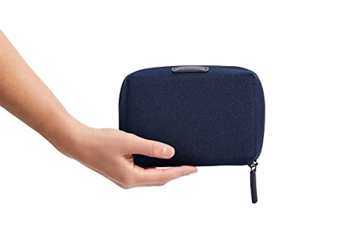 Bellroy Tech Kit Compact (charger, cables, mouse, powerbank, USB keys, dongles) - Navy - color: Navy