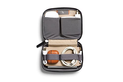 Bellroy Tech Kit Compact (charger, cables, mouse, powerbank, USB keys, dongles) - Navy - color: Navy