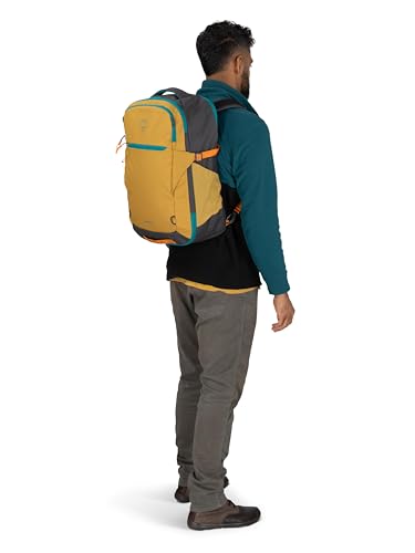 Daylite™ Carry-On Travel Pack 35L - Carry-On Backpack - color: Black
