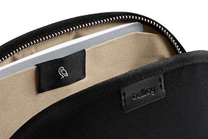 Bellroy Classic Pouch, Everyday kit, Leather and Woven Fabric (pens, Cables, Cosmetics, Personal Items) - color: Melbourne Black