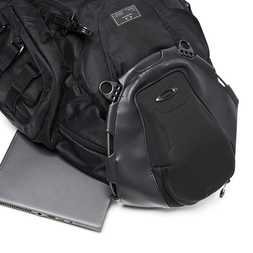 Oakley Unisex Kitchen Sink Backpack, Stealth Black, One Size - color: Stealth Black
