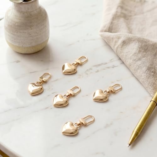 10 Pcs Heart Shaped Zipper Pull Replacement Gold Heart Zipper Pull Charm Metal Backpack Zippers Mend Fixer Repair Padlock Bag Charms for Women Handbag Purse Gift Coats Jackets Pants Luggage Fasteners