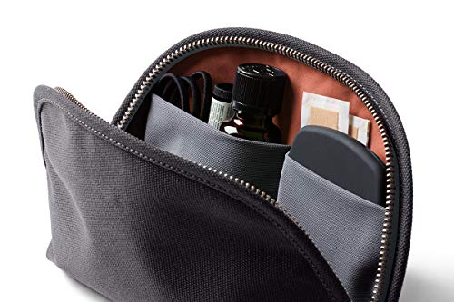 Bellroy Classic Pouch, Everyday kit, Leather and Woven Fabric (pens, Cables, Cosmetics, Personal Items) - color: Charcoal - Recycled