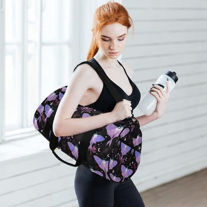 MNSRUU Sports Duffel Bags, Purple Moth Athletic Gym Bag Overnight Workout Travel Tote Luggage for Men Women Yoga - color: Moths I18589