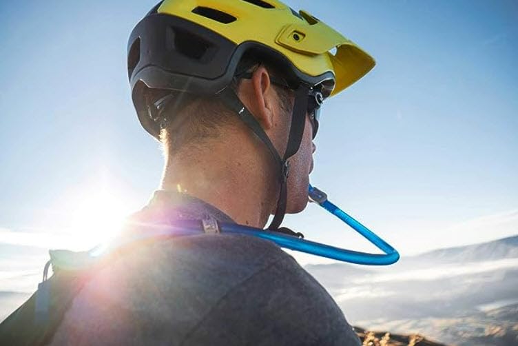 CamelBak Classic Bike Hydration Pack - color: Lapis Blue/Atomic Blue 2.0