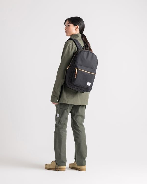 Settlement Backpack - color: Black