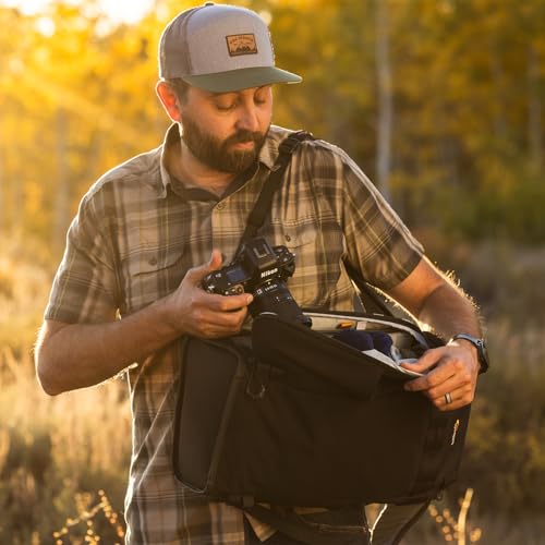 Lowepro ProTactic Lite BP 150 AW III Laptop Backpack, Top and Side access, Professional Camera Bag, DSLR/Drones/Mirrorless, Up to 14" Laptop, Rain Cover, for Photographer, Videographer, Volume 25L - style: Bp 150 Aw III