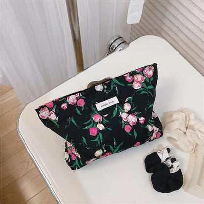 Wudygirl Makeup Bag Aesthetic Makeup Pouch Toiletry Bag Canvas Cosmetic Bag for Women and Girls Large Capacity Travel Makeup Bag Cute Pencil Pouch with Zipper (Black and Red Floral) - color: Black Floral
