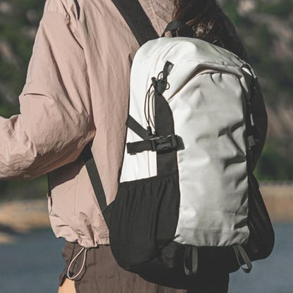 Small Hiking Backpack with Chest Strap for Men Women, 20L Lightweight Waterproof Travel Backpack with Padded Straps, Durable Casual Hiking Daypack for Traveling Camping, Black & White - color: White+black