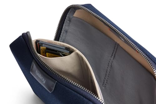 Bellroy Tech Kit Compact (charger, cables, mouse, powerbank, USB keys, dongles) - Navy - color: Navy