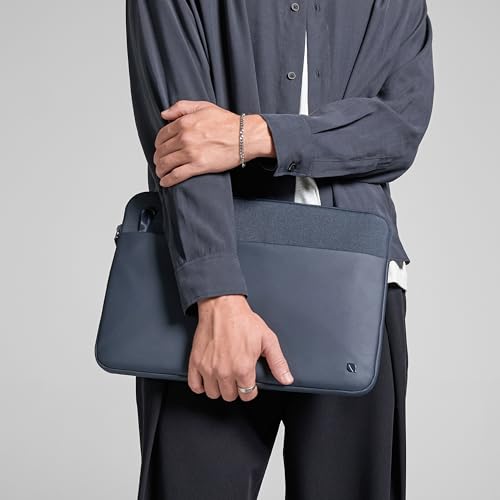 Incase A.R.C. Sleeve with ReSpun Recycled Polyester - 15 inch and 16 inch MacBook/Laptop & iPad/Tablet Case - Cushioned Faux Fur Lining, External Zippered Slip Pocket - Navy - color: Navy