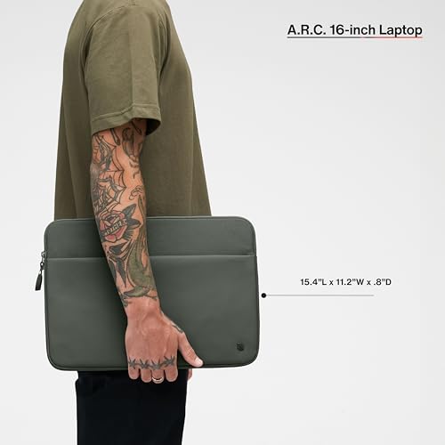 Incase A.R.C. Sleeve with ReSpun Recycled Polyester - 15 inch and 16 inch MacBook/Laptop & iPad/Tablet Case - Cushioned Faux Fur Lining, External Zippered Slip Pocket - Smoked Ivy - color: Smoked Ivy