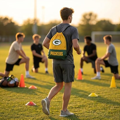FOCO Green Bay Packers Big Logo Drawstring Backpack with Zippered Pocket Limited Edition NFL Gear for the NFC North Officially Licensed Packers Fan Gear - color: Green Bay Packers