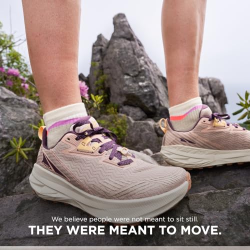 Feetures Trail Max Cushion Quarter Sock