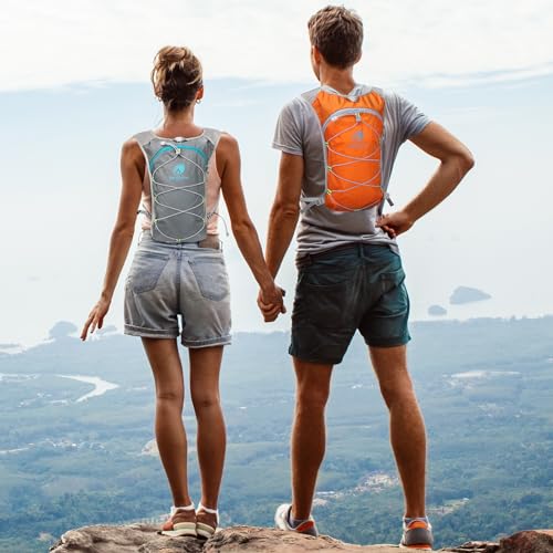 Lightweight Hydration Backpack with 2L Water Bladder for Men Women, Small Water Backpacks Running Vest for Hiking - color: Grey