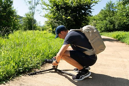 VANGUARD VEO Metro B30L Camera & Everyday Backpack (Cream) – Fits 70–200mm Attached, 17" Laptop Storage, Convertible Daypack Design, Travel-Ready Carry-On - color: Cream, size: 30L