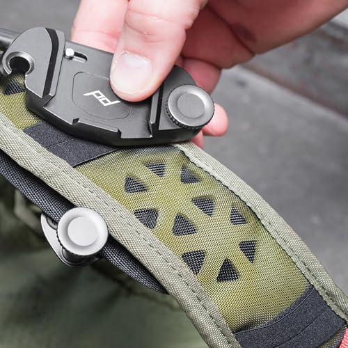 Peak Design Capture Camera Clip V3 Solo, Black Clip Only, Holds DSLR, Compact and Point and Shoot Bodies, Secure, Stable and Accessible, Attaches to Straps and Belts, Quick Release, 200 lb Capacity
