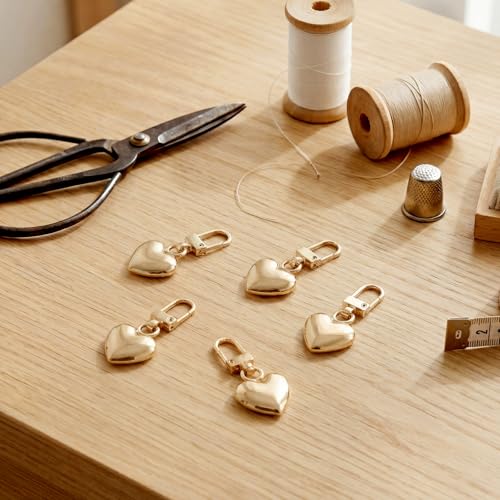10 Pcs Heart Shaped Zipper Pull Replacement Gold Heart Zipper Pull Charm Metal Backpack Zippers Mend Fixer Repair Padlock Bag Charms for Women Handbag Purse Gift Coats Jackets Pants Luggage Fasteners